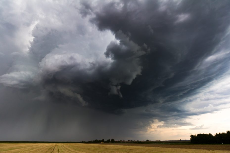 Thunderstorm clouds over cropfield