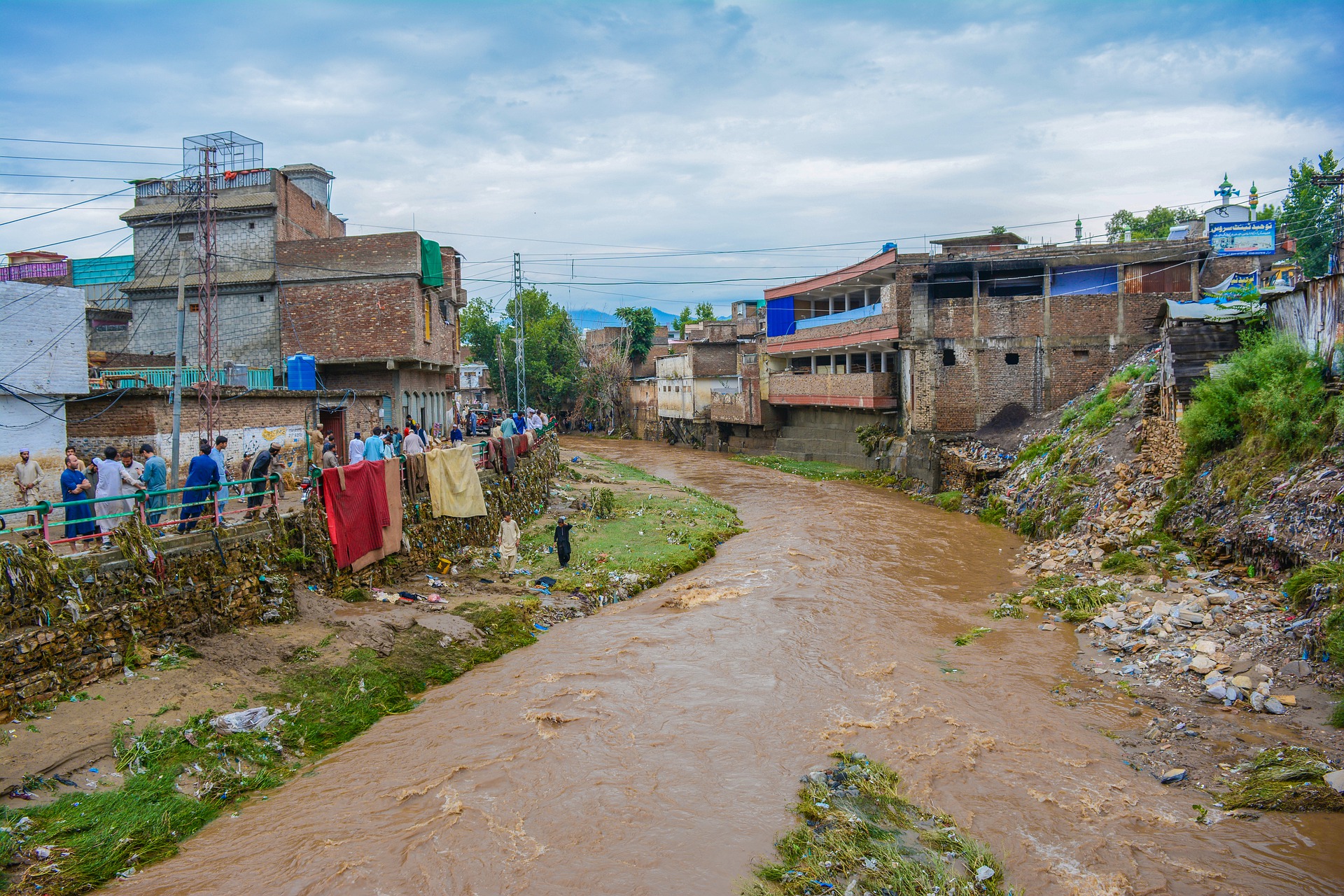 Explainer: Pakistan fatal flooding has hallmarks of warming - Woodwell ...