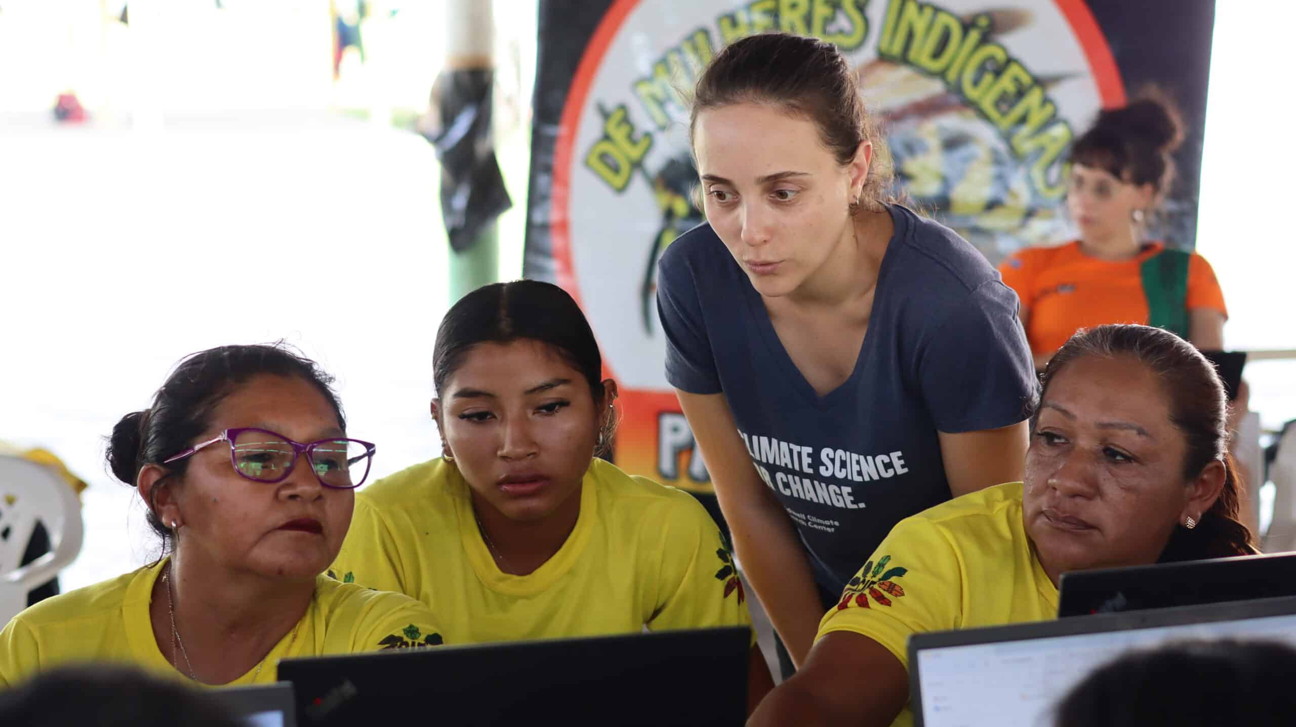 Manoela Machado teaches GIS skills to Indigenous firefighters