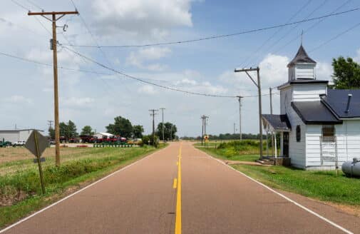 An old Baptist church near Tunica, Mississippi. Photo by Tiago Fernandez.